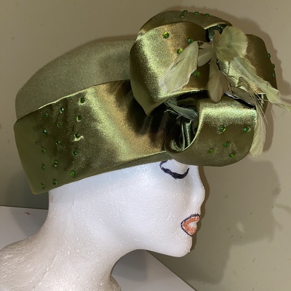Beautiful NWT Olive Green Satin and Wool Church Dress Hat - Picture 4 of 10